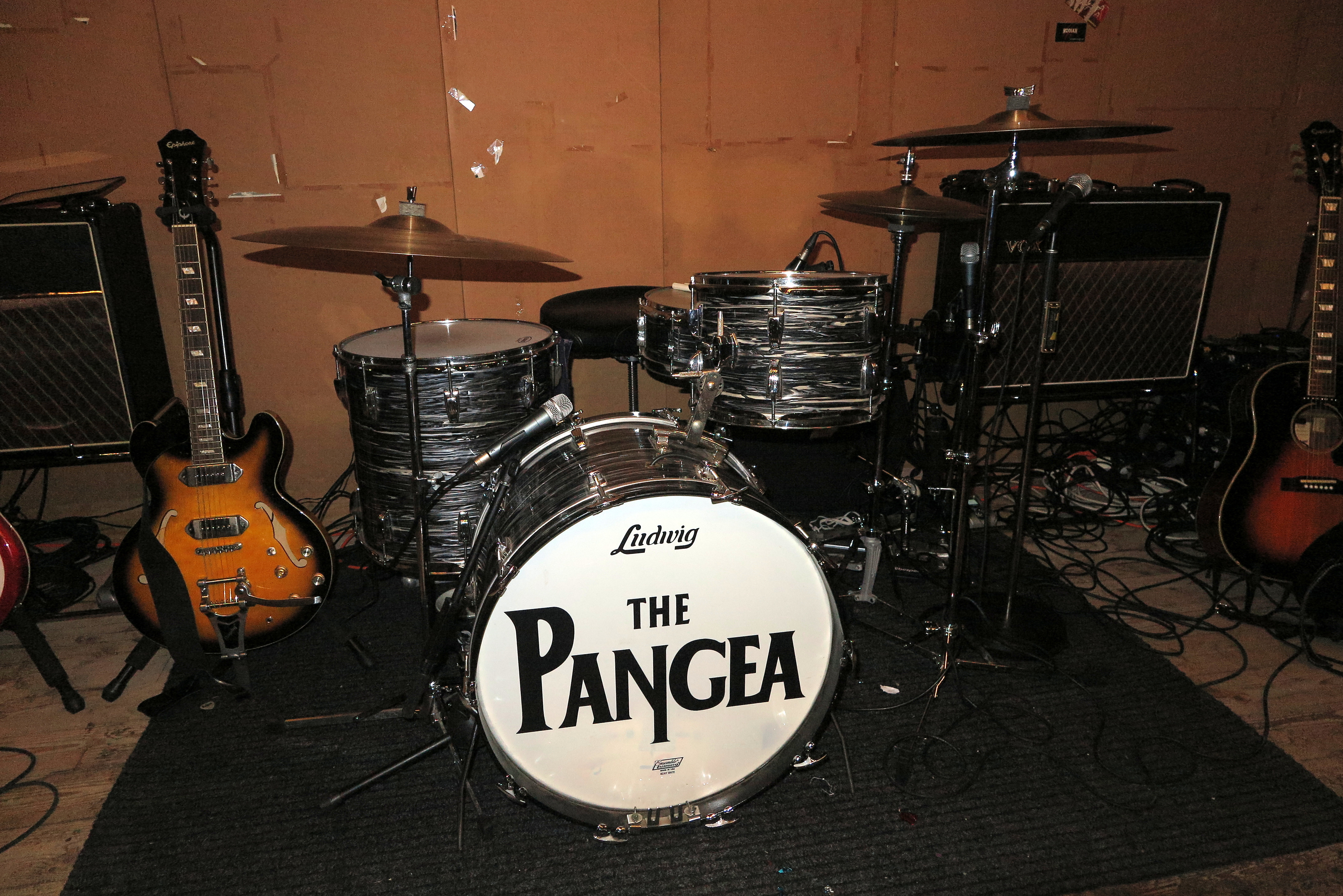 pangea_011.jpg